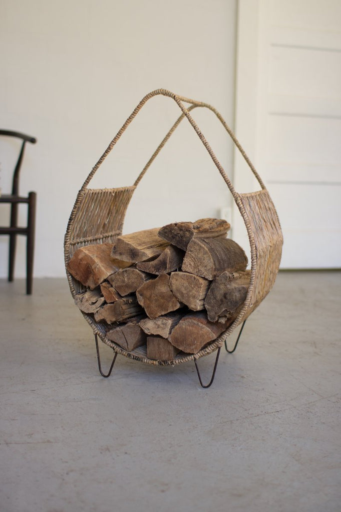 WOVEN RUSH AND METAL FIREWOOD RACK WITH TALL HANDLE