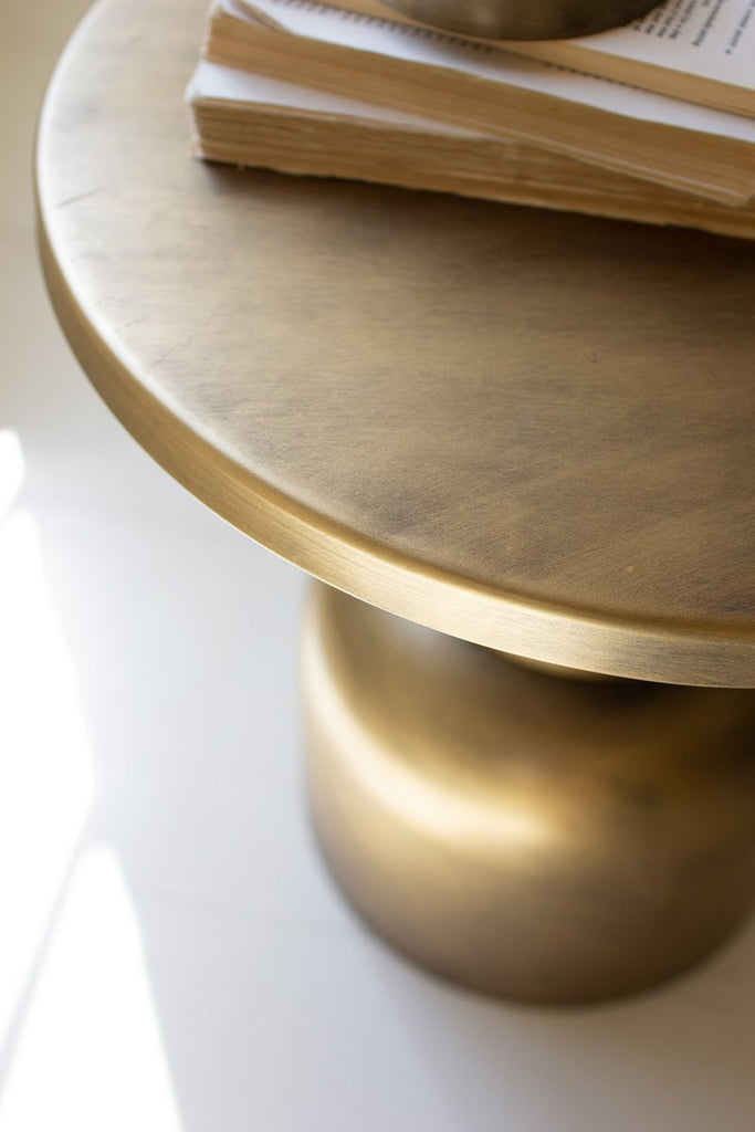 ANTIQUE BRASS METAL ACCENT TABLE