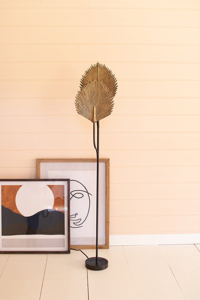 FLOOR LAMP WITH ANTIQUE GOLD LEAVES DETAIL