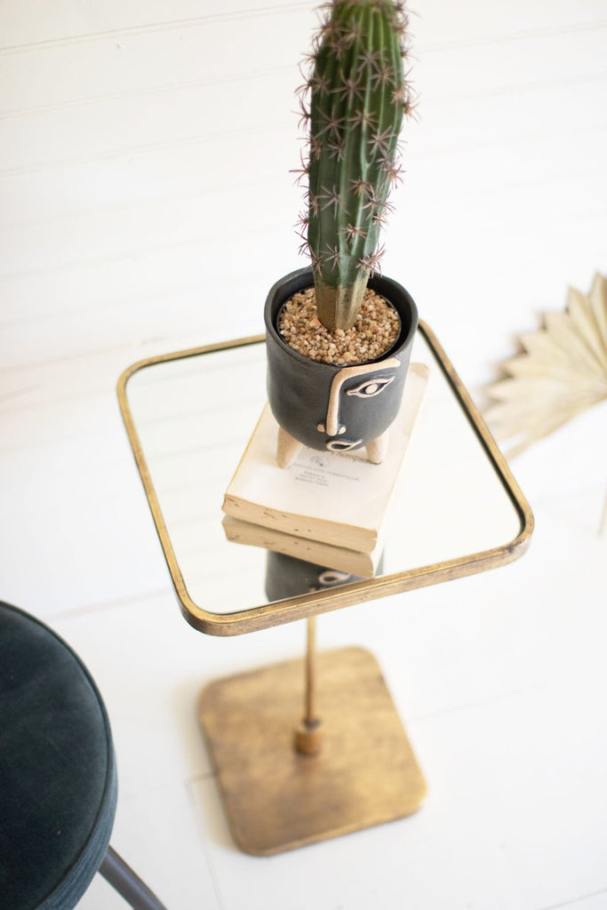 ACCENT COCKTAIL TABLE WITH MIRROR TOP