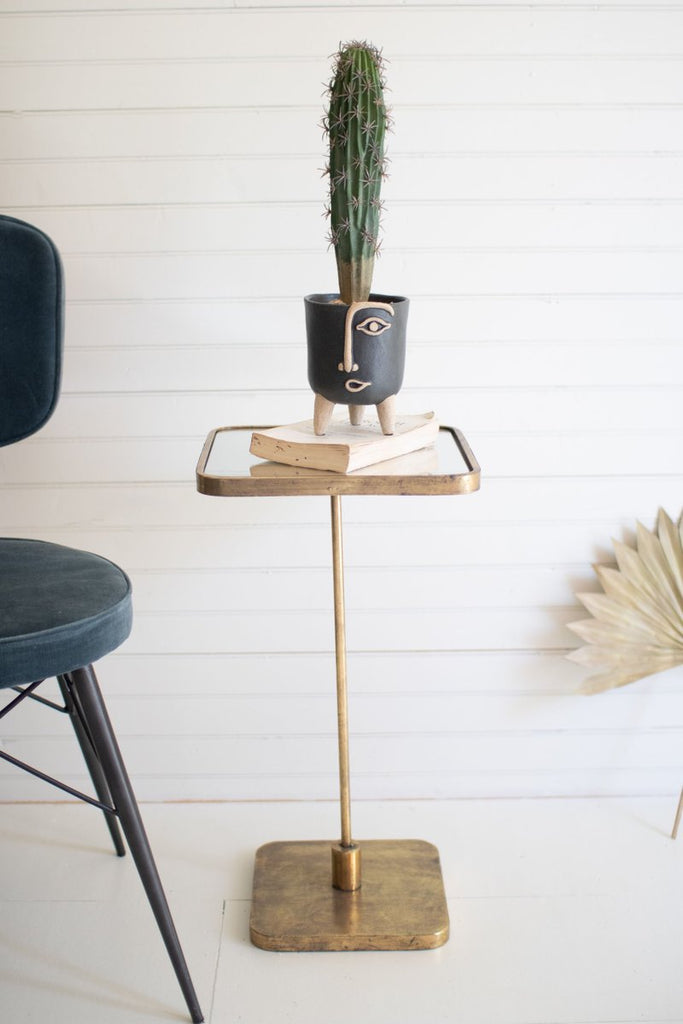 ACCENT COCKTAIL TABLE WITH MIRROR TOP