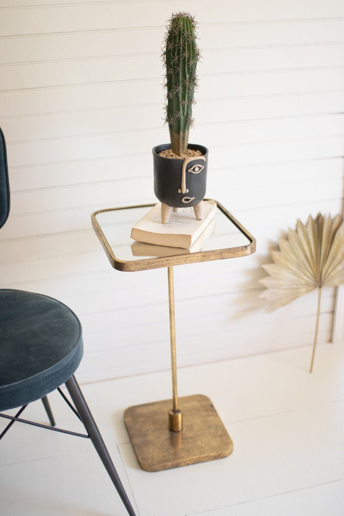 ACCENT COCKTAIL TABLE WITH MIRROR TOP