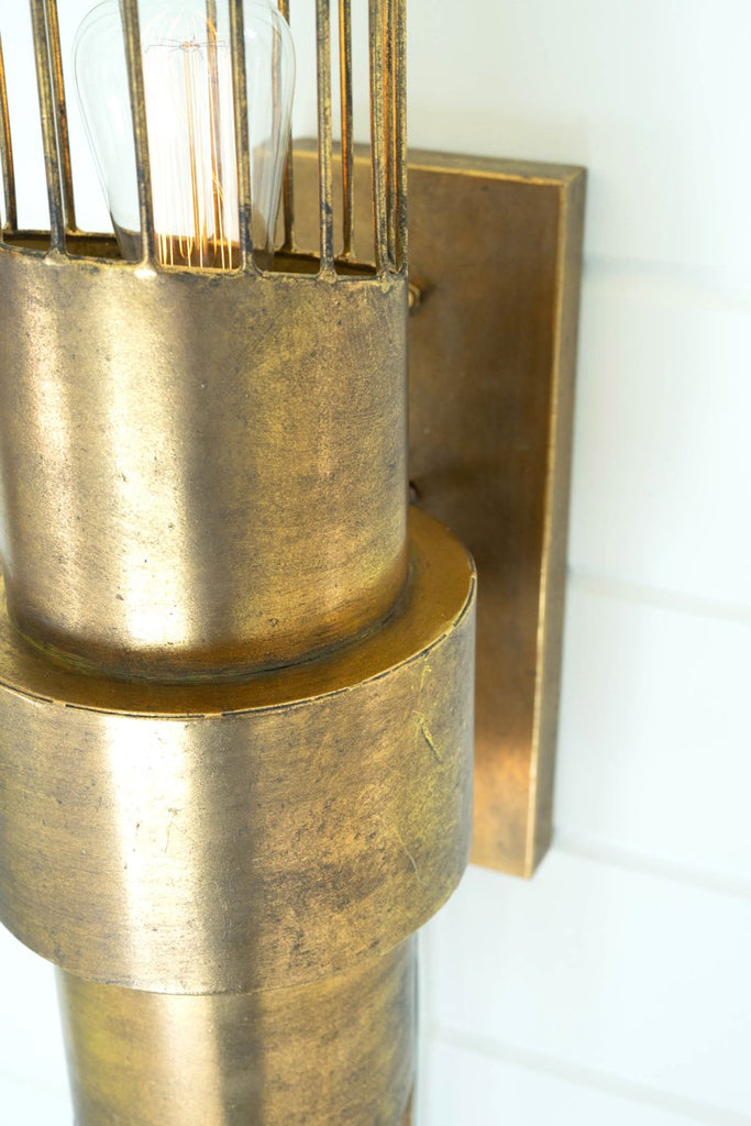 BRASS FINISH METAL WALL SCONCE LIGHT