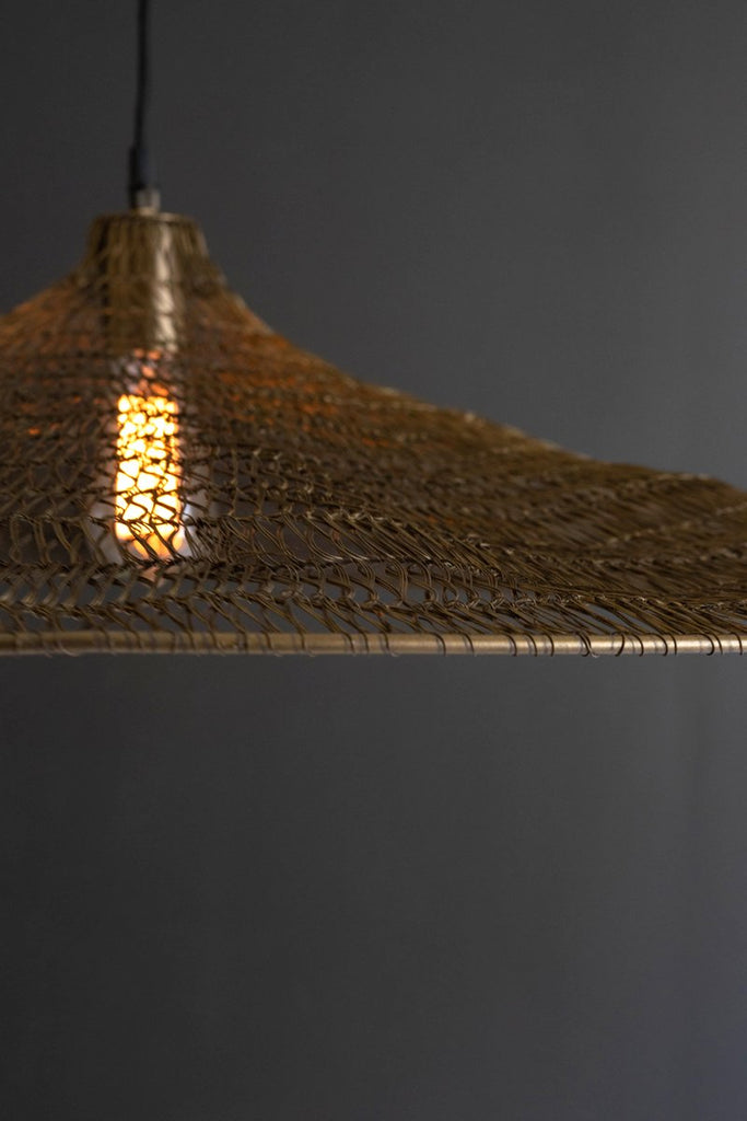 LARGE WIRE HAT PENDANT LAMP