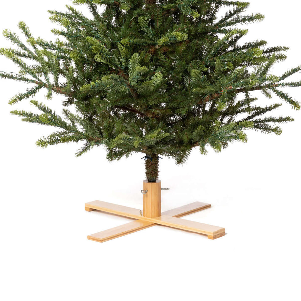 Park Hill Great Northern Spruce Christmas Tree, 7.5'